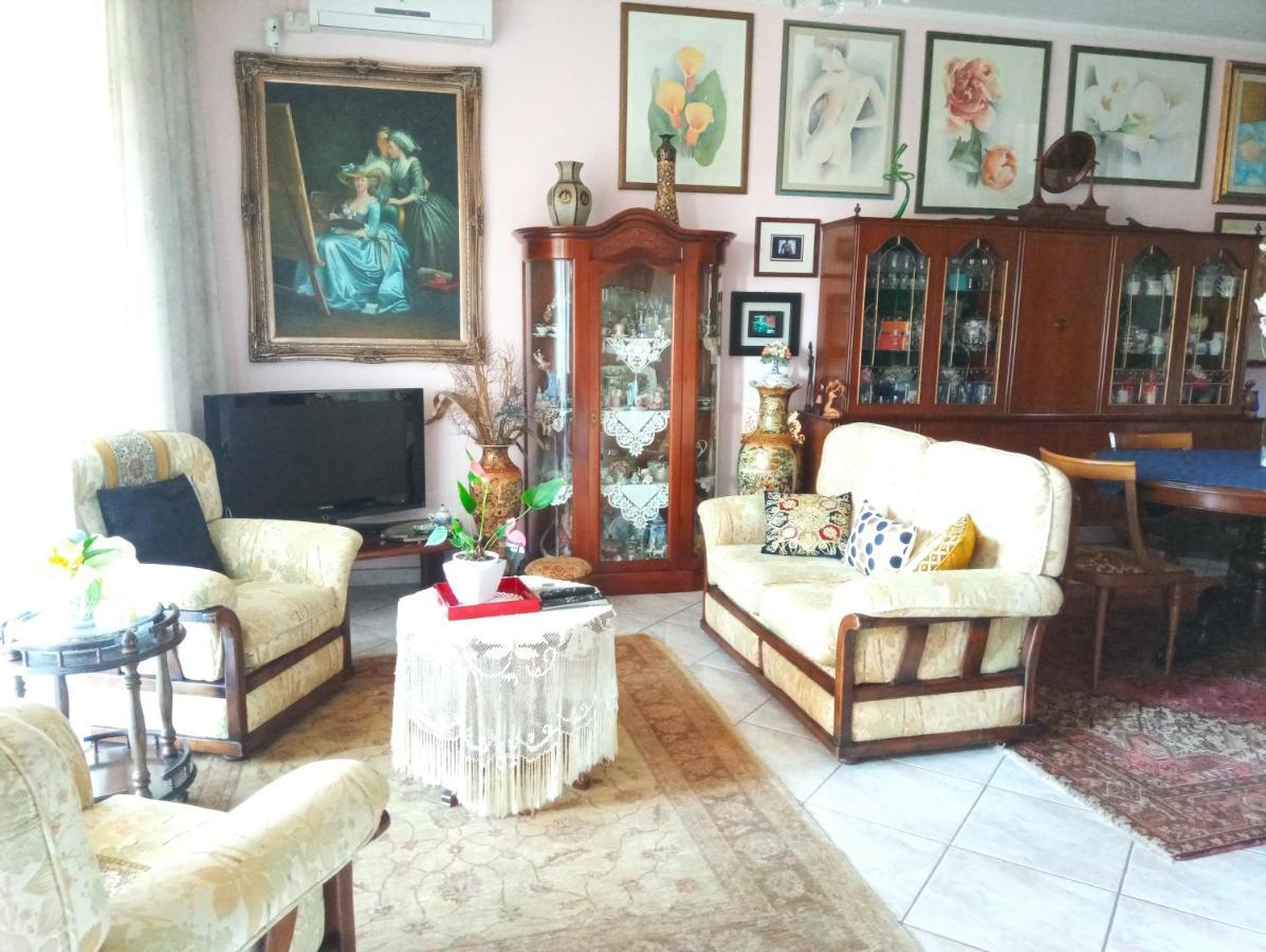 วิลลา คอเรียส Bed & Breakfast Siliqua ภายนอก รูปภาพ