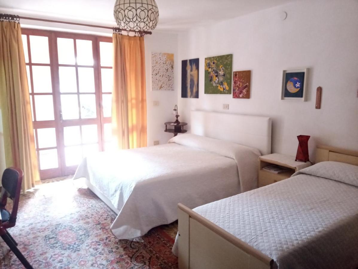 วิลลา คอเรียส Bed & Breakfast Siliqua ภายนอก รูปภาพ