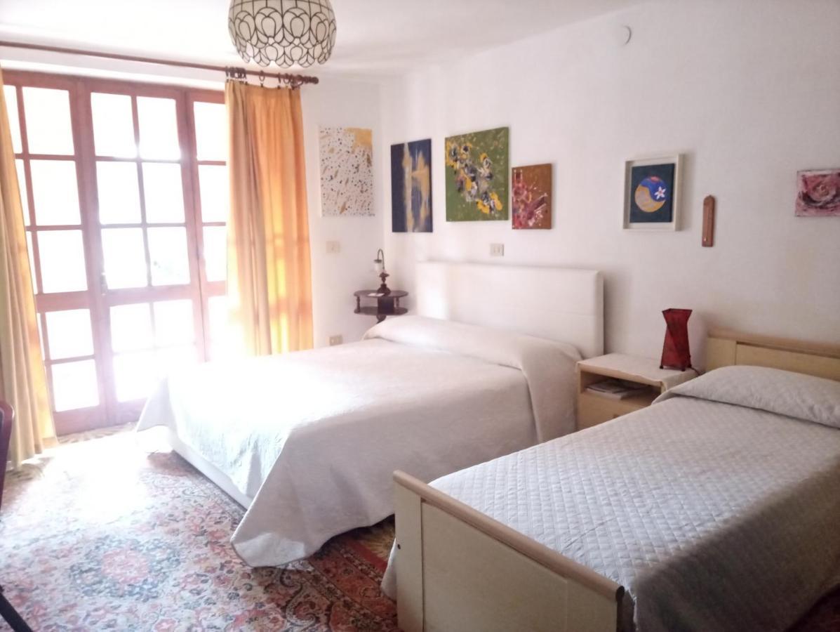 วิลลา คอเรียส Bed & Breakfast Siliqua ภายนอก รูปภาพ