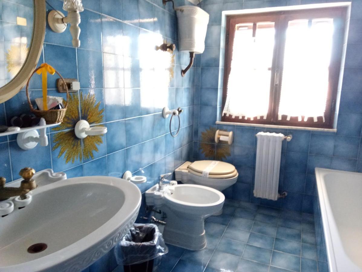 วิลลา คอเรียส Bed & Breakfast Siliqua ภายนอก รูปภาพ