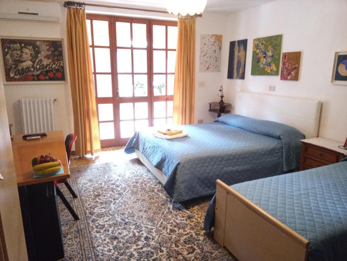 วิลลา คอเรียส Bed & Breakfast Siliqua ภายนอก รูปภาพ