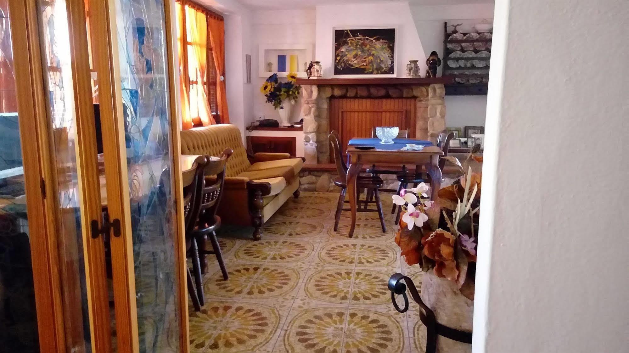 วิลลา คอเรียส Bed & Breakfast Siliqua ภายนอก รูปภาพ