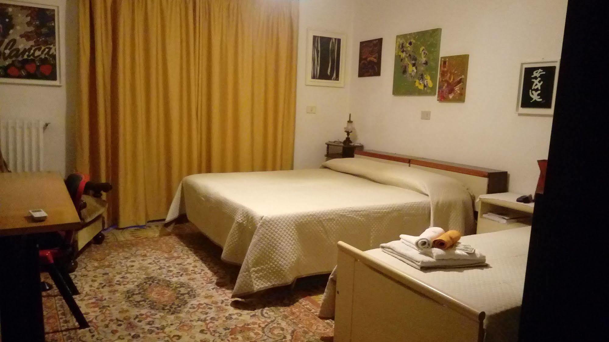 วิลลา คอเรียส Bed & Breakfast Siliqua ภายนอก รูปภาพ