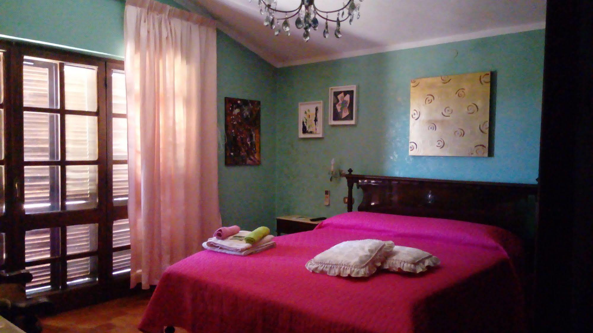 วิลลา คอเรียส Bed & Breakfast Siliqua ภายนอก รูปภาพ