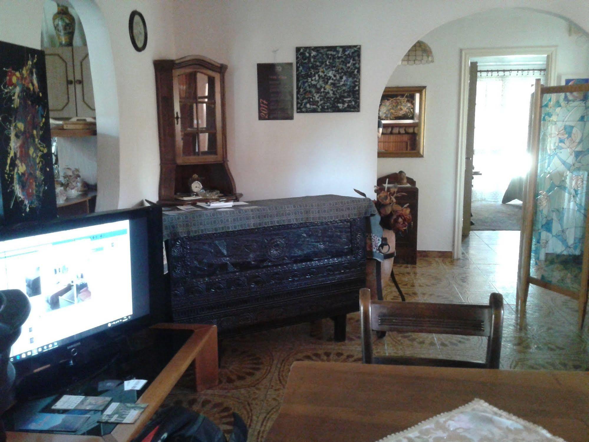 วิลลา คอเรียส Bed & Breakfast Siliqua ภายนอก รูปภาพ