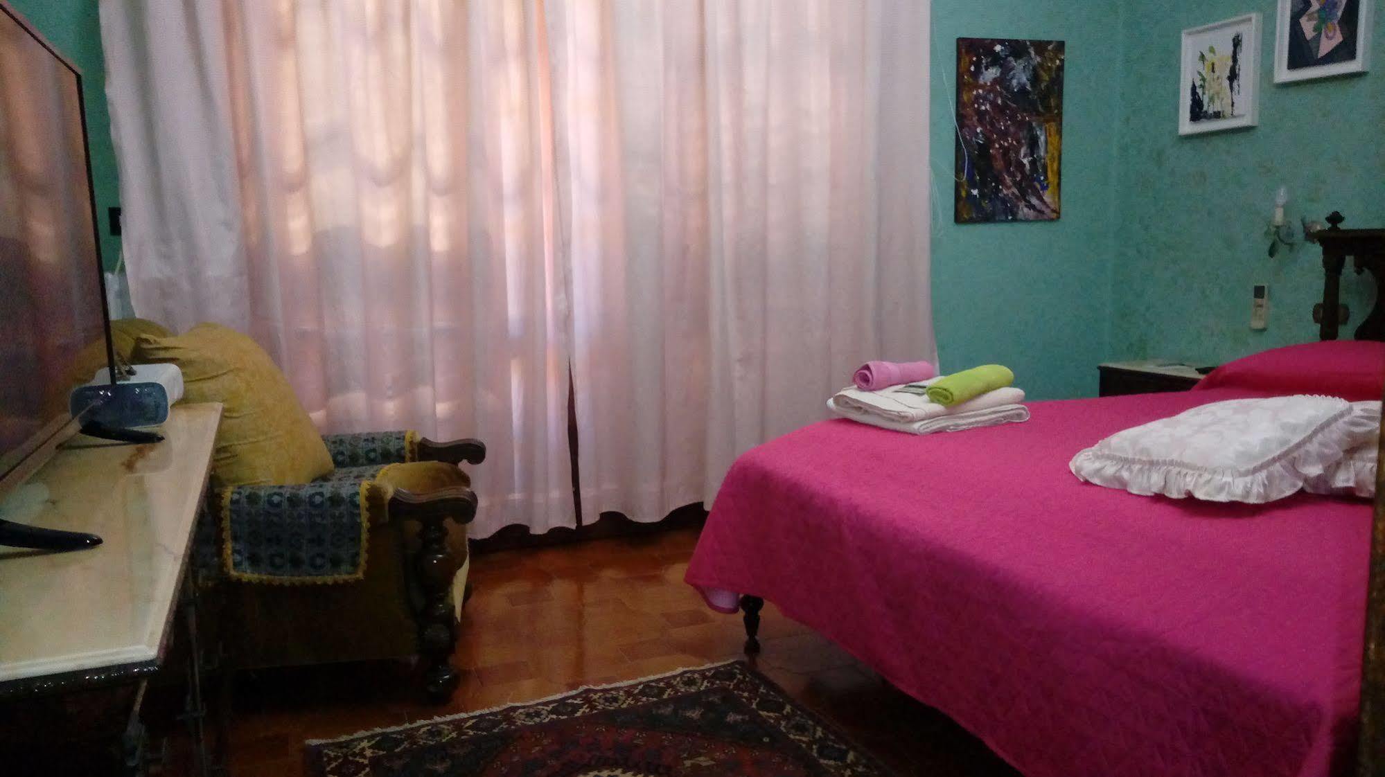 วิลลา คอเรียส Bed & Breakfast Siliqua ภายนอก รูปภาพ